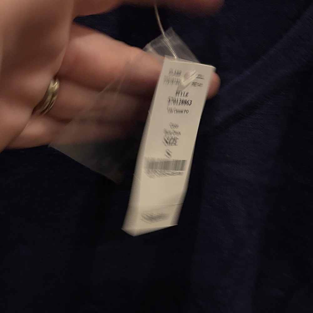🔥2/$10 3/$12 White House Black Market Deep Blue Sequined Top - Picture 3 of 6